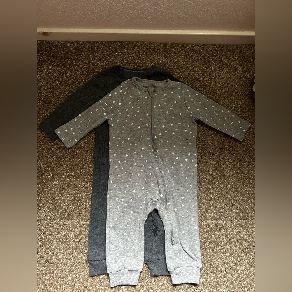 2 One Piece Outfit, Unisex